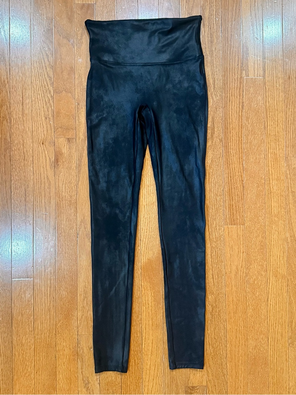 SPANX Womens Medium SPANXshape Faux Leather Leggings 2437 Pants Coated Shapewear